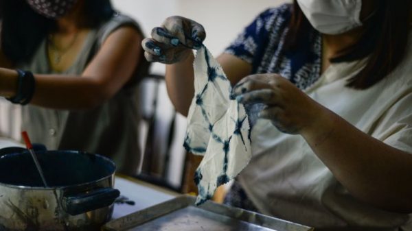 DIY reward wrapping with textiles and block prints at Lokka Lekkr studio, Dwelling & Design Information & Prime Tales