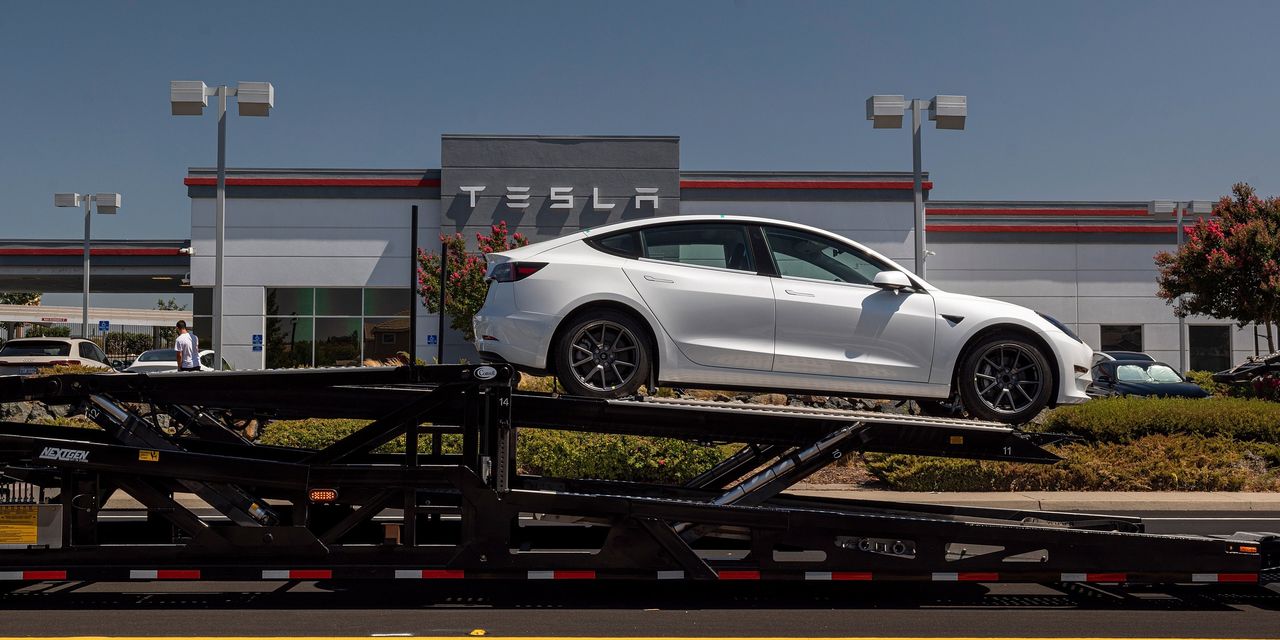 Tesla Stories 87% Progress in Annual Car Deliveries