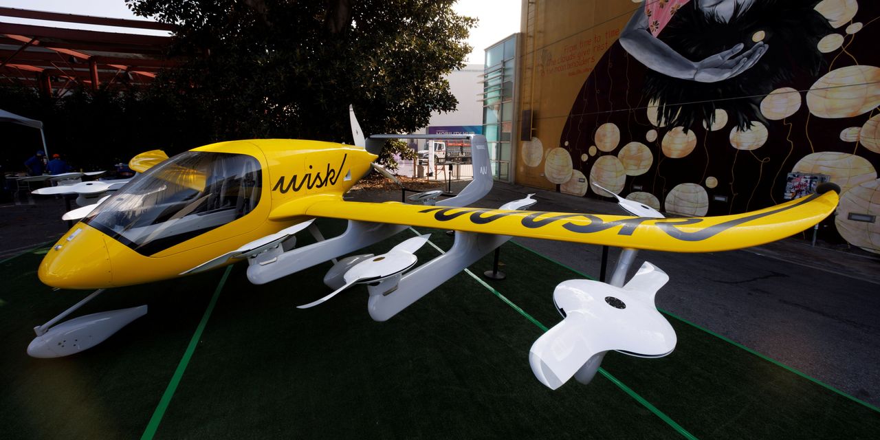 Boeing Provides 0 Million to Air-Taxi Effort