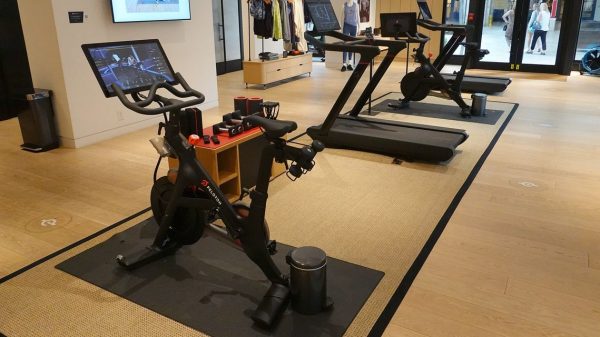 Activist Investor Calls on Peloton to Hearth Its CEO