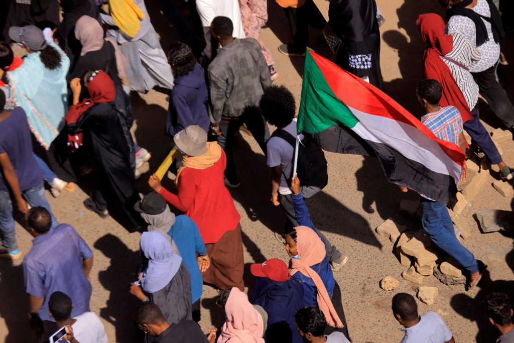 Anti-coup protests in Sudan proceed as prime minister resigns