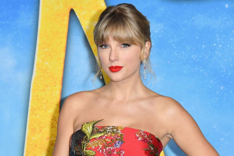 Man arrested outdoors Taylor Swift’s Manhattan house after trying to enter