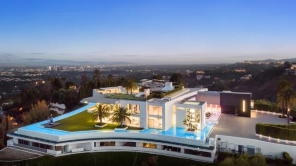 Deeply ‘discounted’ 5-million California mega mansion heads for public sale – Nationwide