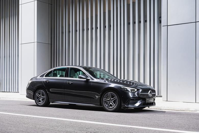 Quick Lane: New Merc C-class arrives, souped-up BMW iX and extra