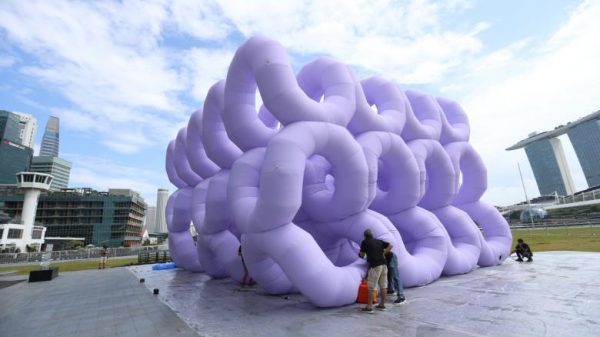 French artist’s big ‘immediate noodles’ inflatable sculpture to go on show at Marina Bay