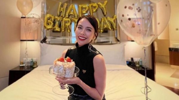 Actress Zoe Tay turns 54 with cake and lots of ‘likes’