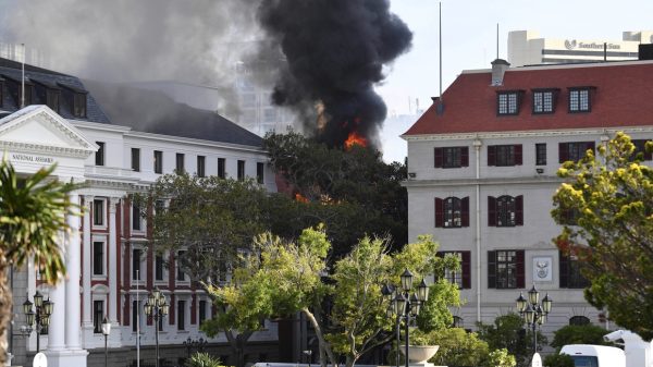 Fireplace ravages Cape City seat of South Africa’s Parliament