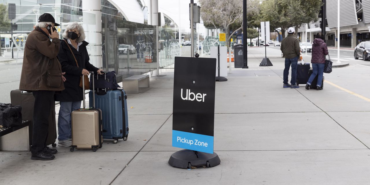 Uber Fourth-Quarter Income Jumps as Clients Go Out, Preserve Ordering In