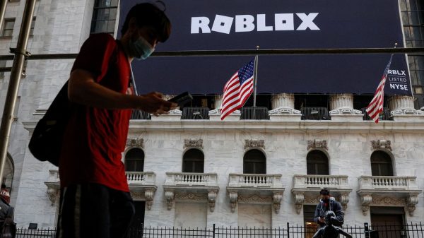 Roblox Inventory Falls Extra Than 25% as Youngsters Return to Classroom