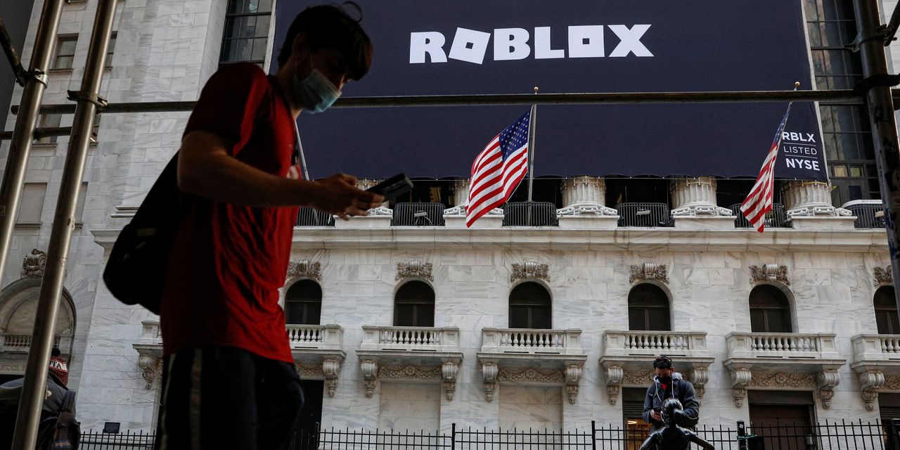 Roblox Inventory Falls Extra Than 25% as Youngsters Return to Classroom