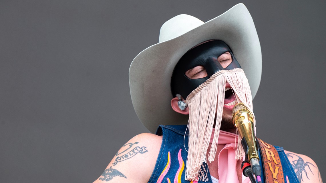 Orville Peck broadcasts 2022 Bronco Tour throughout US
