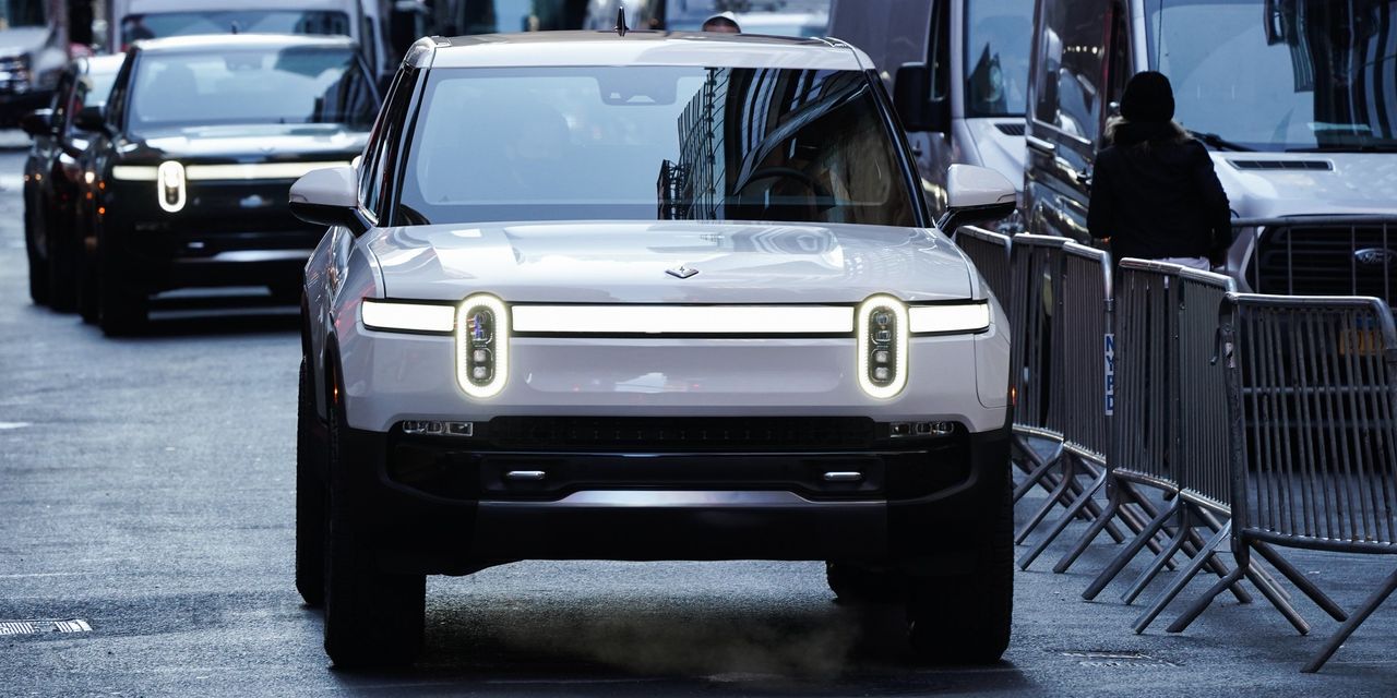 Electrical-Car Startup Rivian Walks Again Worth Enhance, Apologizes to Prospects