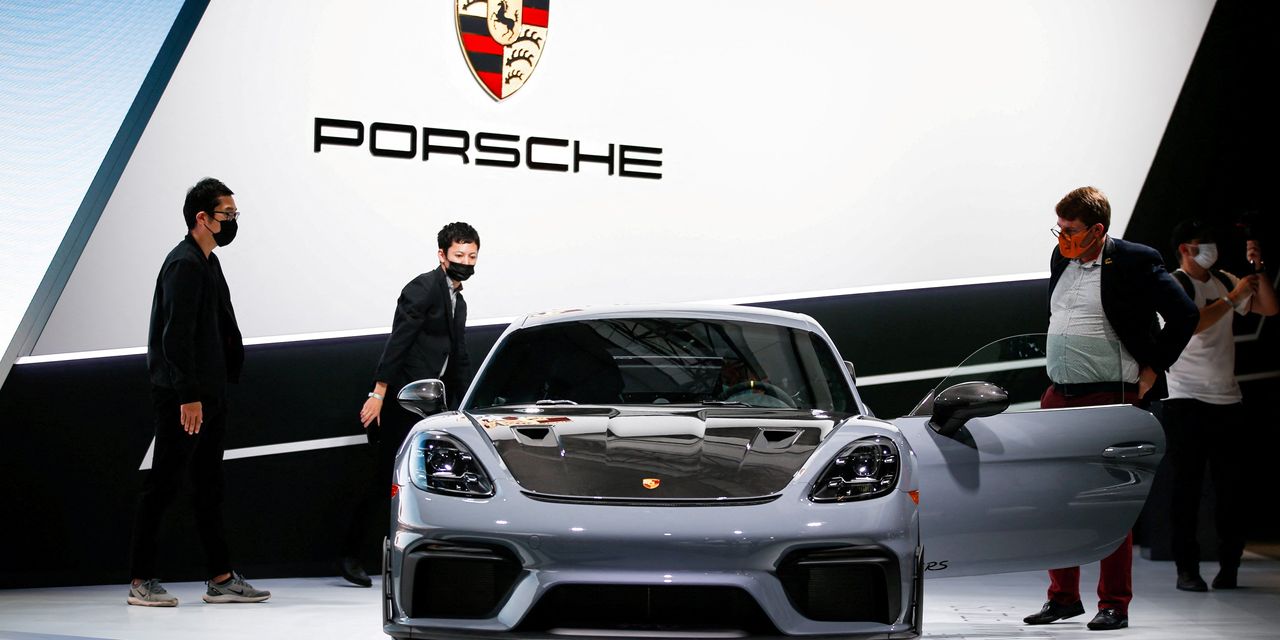 Porsche and Apple Held Talks Final Yr About Undisclosed Initiatives