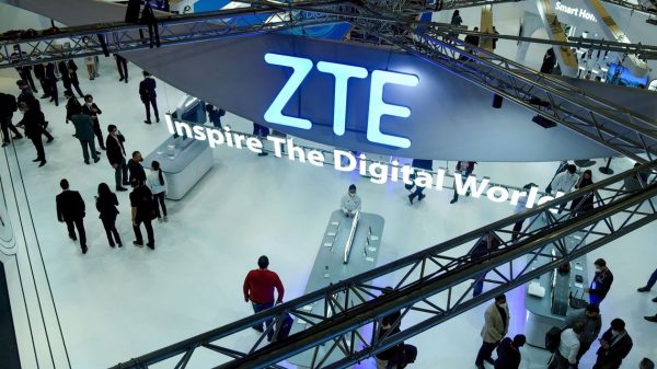 Decide Frees China’s ZTE From Some U.S. Oversight