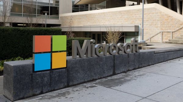 Former Microsoft Worker Alleges Bribery Scheme in Center East and Africa