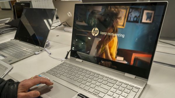 HP Makes Guess on Hybrid Work With .7 Billion Deal